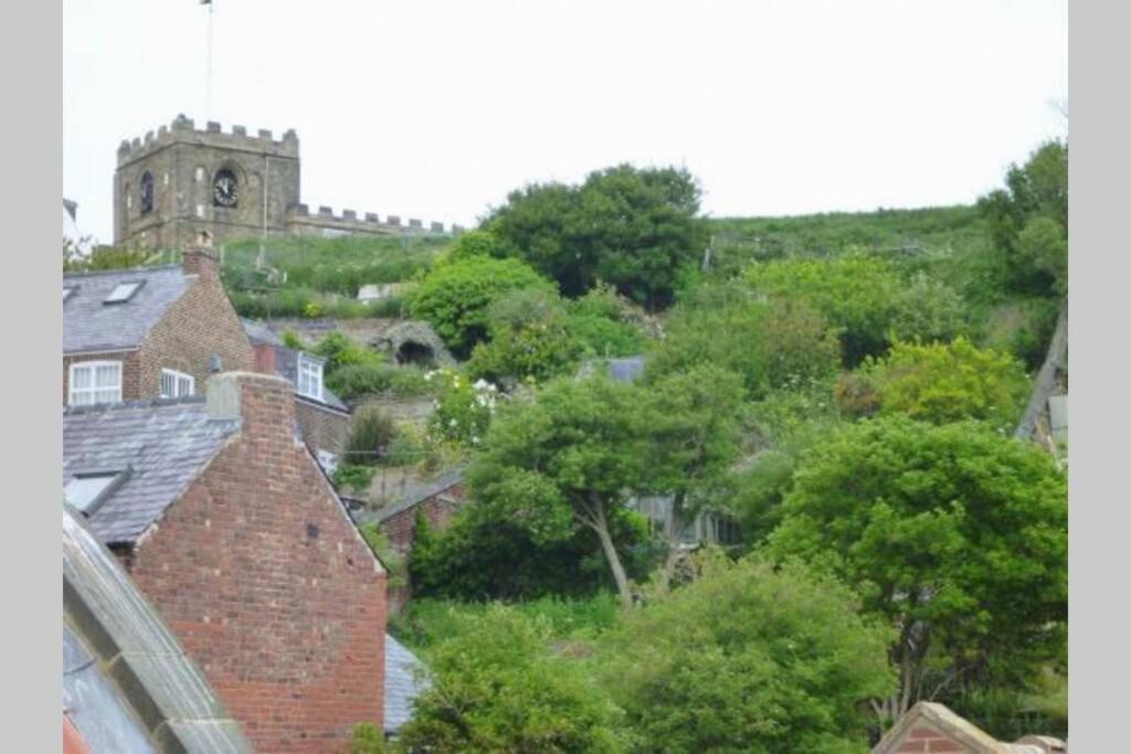 Kikas Cottage, Rear 89 Church Street, White Horse Yard Whitby Esterno foto